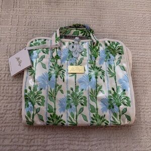 Lilly Pulitzer Hanging Toiletry Bag In Swaying In The Breeze Pattern - NWT